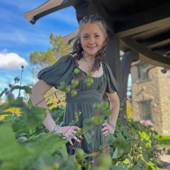 Meet your Posher, Makenna - Picture 1 of 1